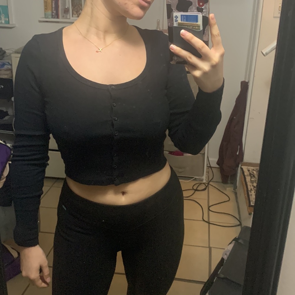Black button-up cropped henley